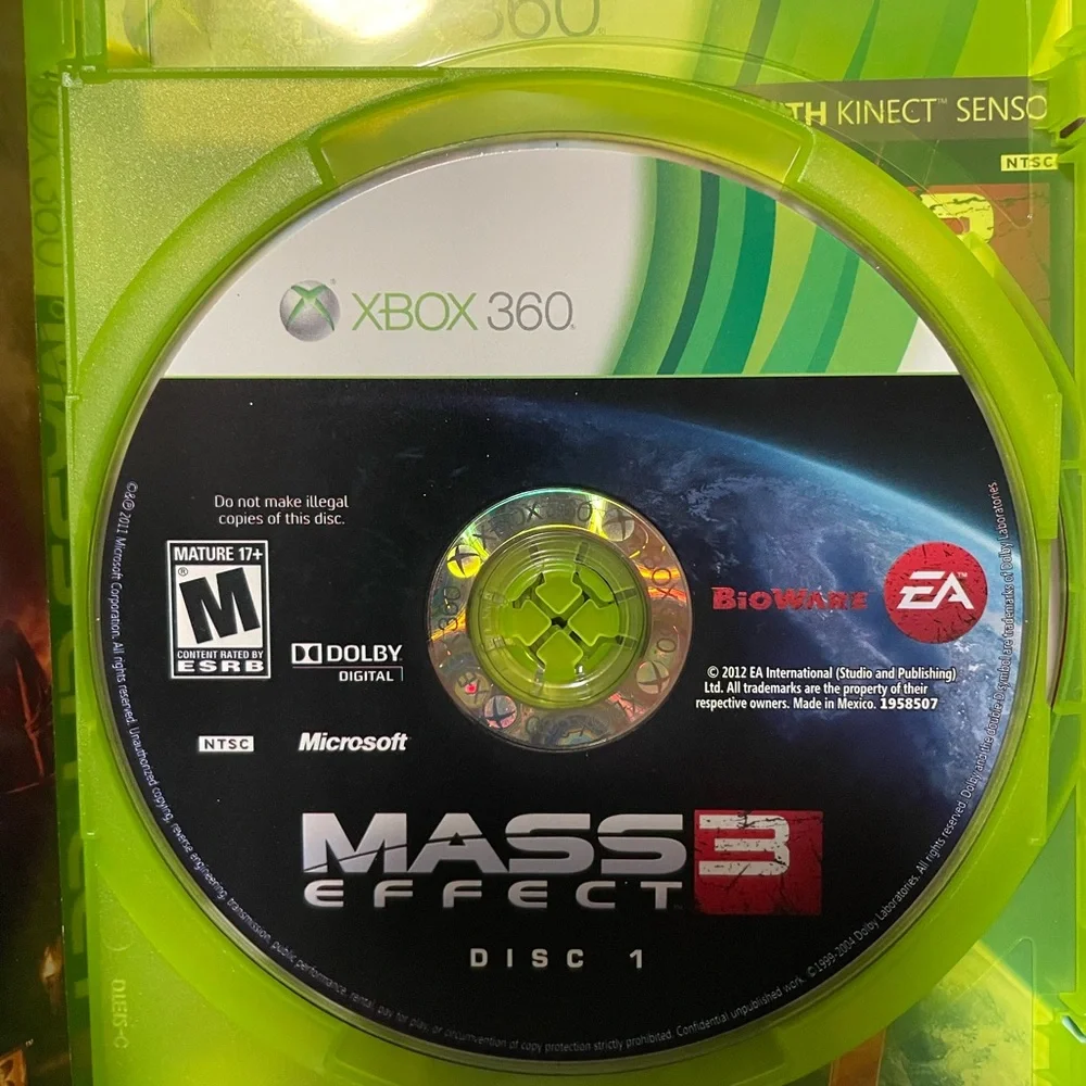 Mass Effect 3 Xbox 360 Video Game CIB Complete Microsoft
